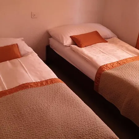 Bellevue-baeren Apartmán Krattigen